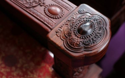 紅木家具廠為您介紹為什么大家都愛紅木家具？